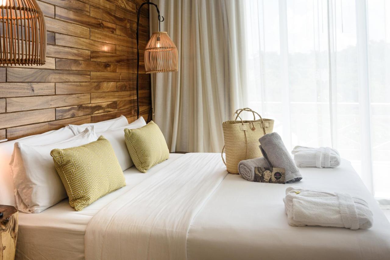 Saman Boutique Hotel By Mint ลาสแตร์เรนาส ภายนอก รูปภาพ